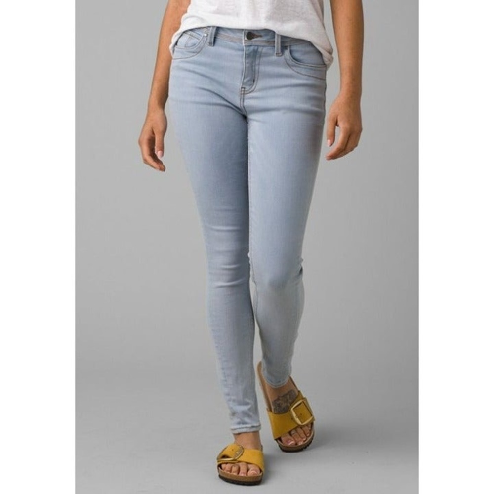 NWT Prana Soma jean light washed blue size 6 or 28